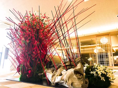 ラクエン　華道家大谷美香