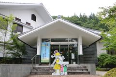 国内外から8,201点のかまぼこ板アートが集結！愛媛県 西予市立美術館 ギャラリーしろかわにて第25回全国「かまぼこ板の絵」展覧会12/1(日)まで開催