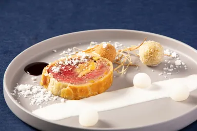 【トマム】雪ディナー 雪玉と肉料理