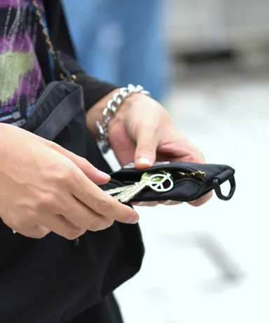 LION HEART×WILDERNESS EXPERIENCE コラボミニポーチ