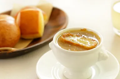 【ロテルド比叡】グリュエールチーズのスープ