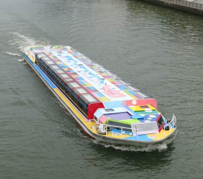 敬老の日を含む3日間限定
65歳以上の方は観光船「アクアライナー」
「サンタマリア」の乗船料が半額に！
ありがとうの気持ちを込めて、
”家族の思い出”を贈ろう。