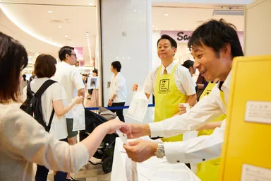 〈東京会場〉ブース出展・サンプリング