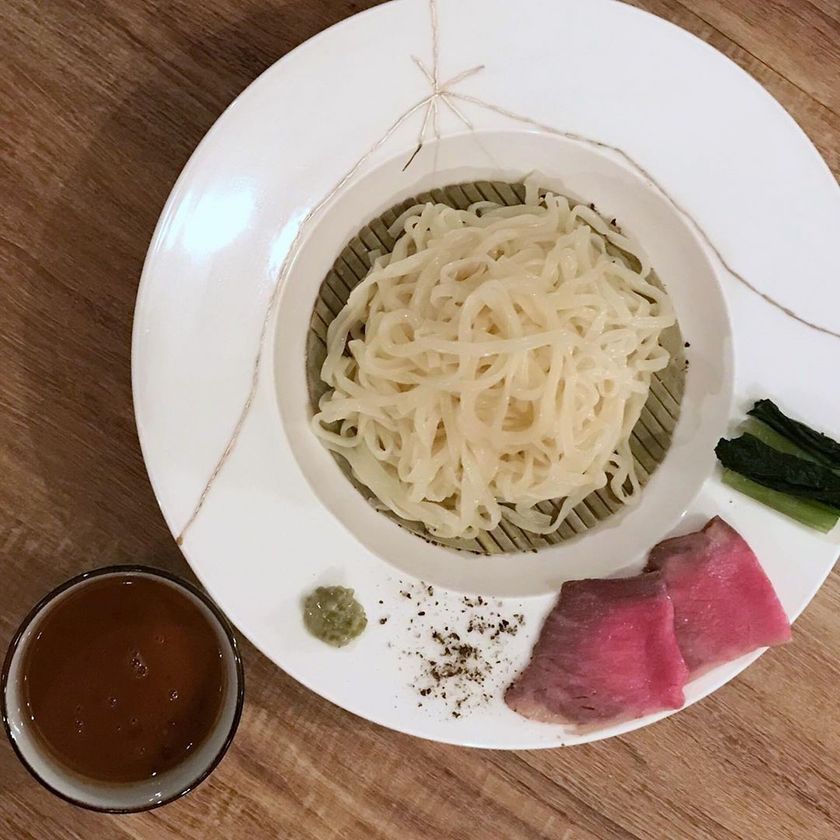 復刻江戸前味噌専門！
全く新しいカレーうどん店　ＬａＭｅｎがオープン！