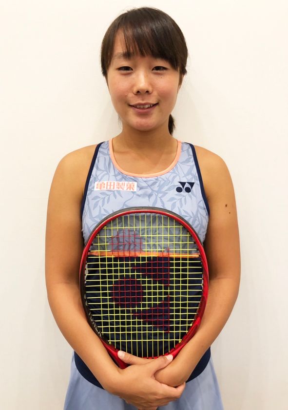 プロテニスプレーヤー　内藤祐希選手との
所属契約締結について