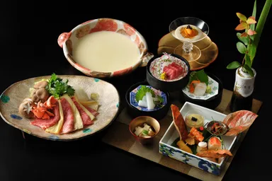 【界 日光】ウニと和牛の東照湯波会席