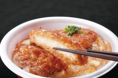 売上NO.1の「HOT CHEFカツ丼」