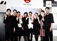 伊藤忠グループの協業により、JAL新制服開発プロジェクトに参画