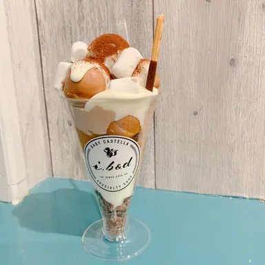 エイコーンティラミスパフェ