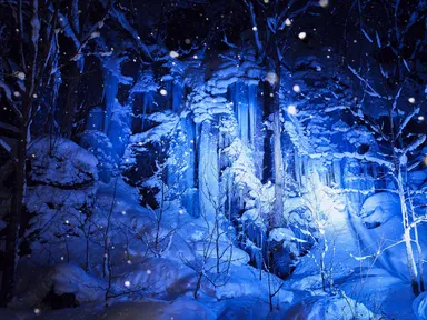 【奥入瀬渓流ホテル】氷瀑ライトアップツアー (3)