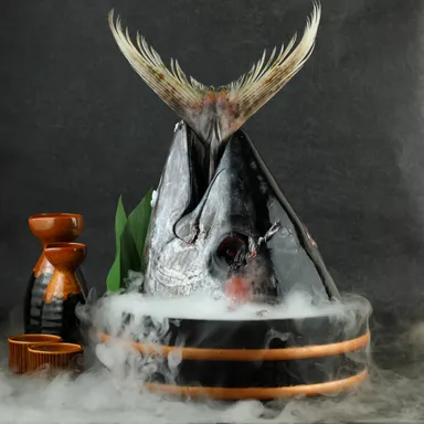 まぐろ1本まるごと