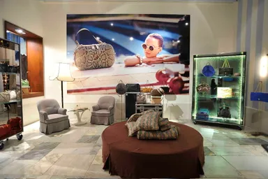 Corto Moltedo boutique