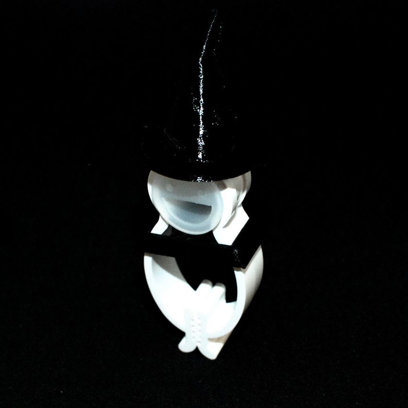 誰でも片手で簡単に洗濯物干しができる洗濯クリップ　
「てるてるハンカチクリップ　ハロウィン」が新登場！