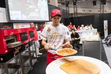 電気釜を使ったナポリピッツァ職人選手権も開催
