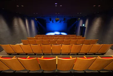 稽古・公演会場となる東温アートヴィレッジセンター シアターNEST