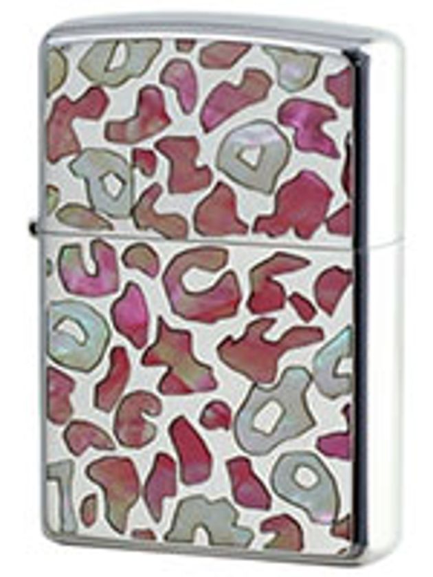 秋のトレンド先取り!秋冬コーデに、アニマル柄の
Zippoライターを取り入れてオシャレを楽しもう