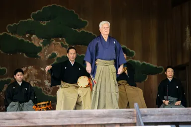 (向かって左から)金春國直さん　大倉正之助さん　スティーヴン・コーミーさん 幸正昭さん　一噌幸弘さん