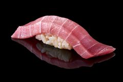 マルハニチロ×ミツカン　共同研究　マグロずしのおいしさの秘密を解明！！