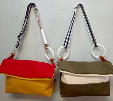 「つり革かばん（Ｃ）」 12,000円(税込)