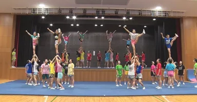 箕面自由学園・チアリーダ―部