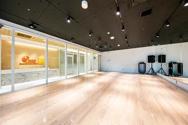 ダンススタジオ