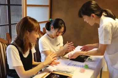 プロに教わる和菓子づくり体験