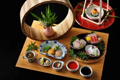 【界 長門】季節の会席_宝楽盛り