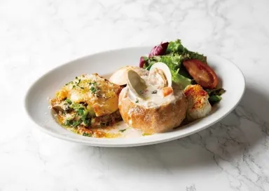 牡蠣のラザニアとクラムチャウダーのコンボ 1,490円(税抜)