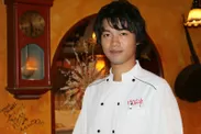主演の翔太はレストランでバイト