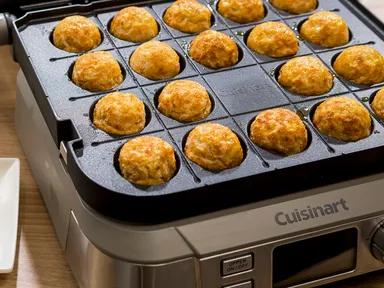 ガイドグリッドとストップポイントの設けられた、たこ焼きプレート