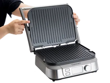 プレート着脱ボタンでスムーズな脱着