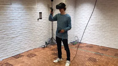 VRで歌詞を書いている様子(1)