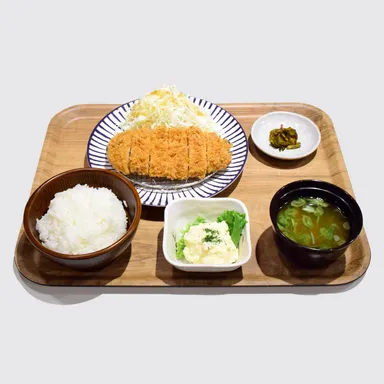 とんかつ　定食セット