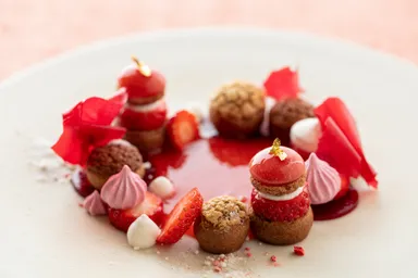 【軽井沢ホテルブレストンコート】エピソード・ド・ノエル_4品目：クリスマスリース_02