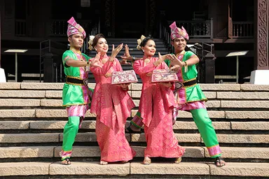 ブリギッド セニ マラッカ