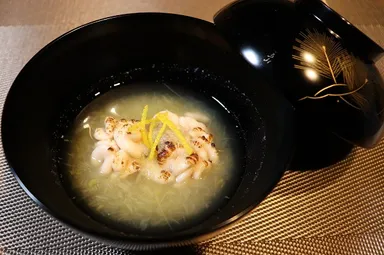 煮物椀　鱈白子・下仁田葱のすり流し