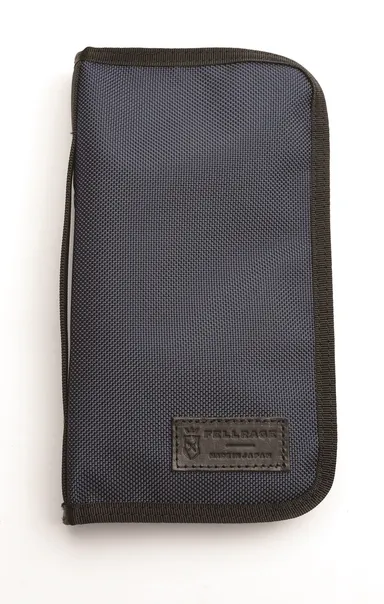 utm　トラベルポーチ