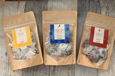 ハーブティー(赤・青・黄)