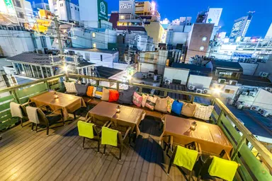 店舗屋上(テラス席は3月～11月限定開放)