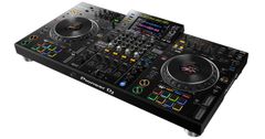 さまざまなシーンにおいてプロフェッショナルなDJ演奏環境を構築できるオールインワンDJシステム『XDJ-XZ』を11月中旬発売