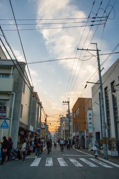 一乗寺駅前の夕暮れ