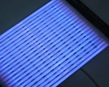 8×6cm高出力型VUV面光源パネル　VUV出力300mW　消費電力 20W