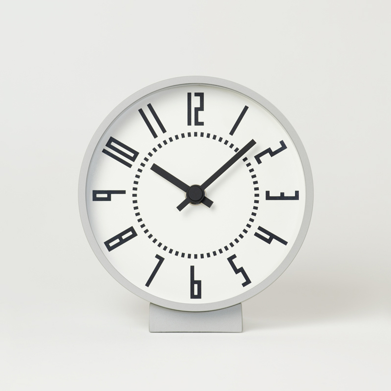 札幌駅を象徴する時計2種を新たに製品化！置き時計「eki clock s」と 