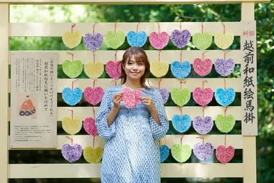 越前和紙で出来ている和紙絵馬に願いを込めて