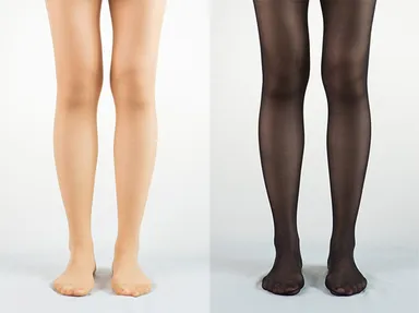 左ベージュ　右ブラック