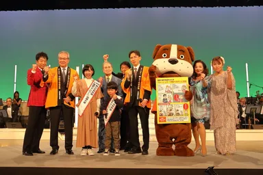 『振り込め詐欺撲滅キャンペーン』の様子(4)