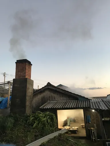 沖ケ浜田黒砂糖小屋2