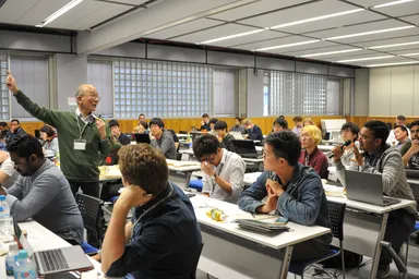 【1日目】中性子・ミュオンの基礎から実験手法に至るまで、国内外の講師が熱血講義