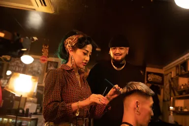 FALLIN' MVオフショット4-min