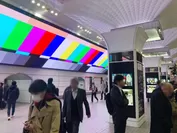デジタルサイネージ「Umeda Metro Vision」2